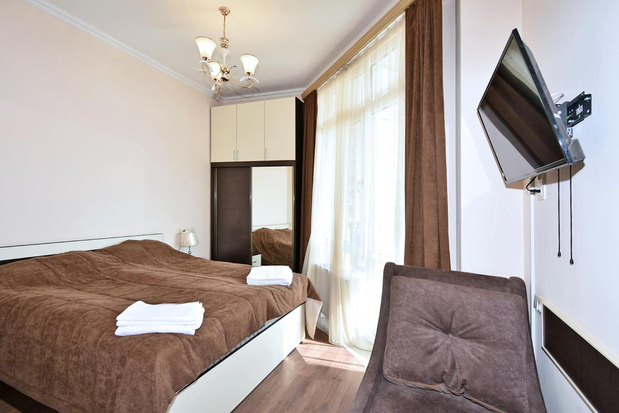 Panorama Hotel On Baghramyan Avenue Jerevan Buitenkant foto